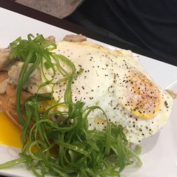 Waffles INCaffeinated - County Benedict - Breakfast & Brunch Near Me - Pittsburgh, Pennsylvania