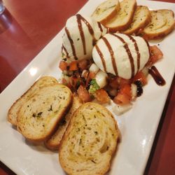 Ella’s Public House - Burrata