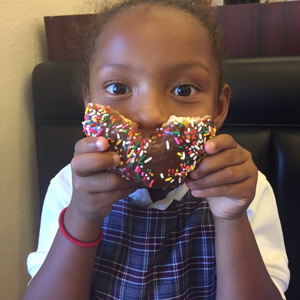Bosa Donuts - It's all about getting that donut smile with her!! - Donuts Near Me - Chandler, Arizona Bosa Donuts - It's all about getting that donut smile with her!! - Donuts Near Me - Chandler, Arizona