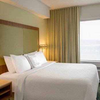 SpringHill Suites by Marriott Charlotte Airport - Hotels Near Me - Charlotte, North Carolina SpringHill Suites by Marriott Charlotte Airport - Hotels Near Me - Charlotte, North Carolina