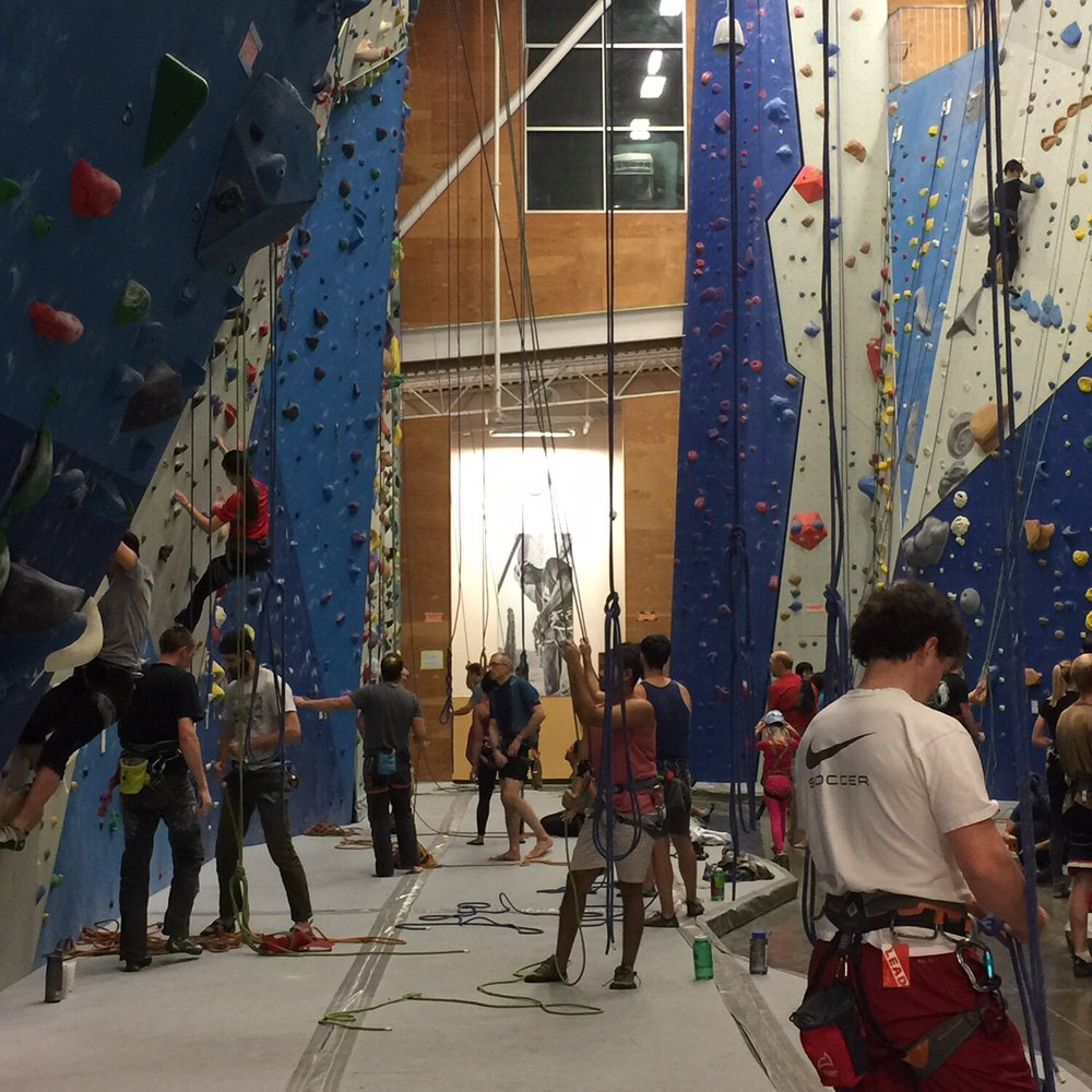 Edgeworks Climbing - Bellevue - Lessons available - Climbing Near Me - Bellevue, Washington Edgeworks Climbing - Bellevue - Lessons available - Climbing Near Me - Bellevue, Washington