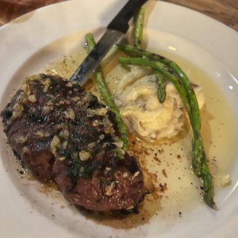 Simon's - Steak DeBurgo (6 oz) - Italian Near Me - Des Moines, Iowa