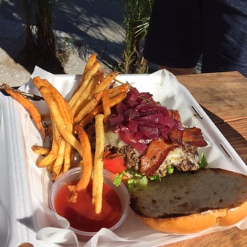Uptown Scratch Kitchen - Colorado Beef Burger - Food Trucks Near Me - Saint Augustine, Florida