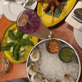 Fish Cheeks - Mussel Gorlae, oysters, snd shrimp in 3 crab sauce - Seafood Near Me - New York, New York