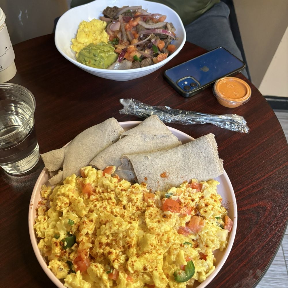 Büna Coffeehouse - Coffee & Tea Near Me - Washington, DC, District of Columbia