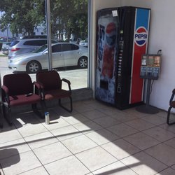 Townsend's Tires - A place to sit!   Simple place to rest the dogs while the work is done.