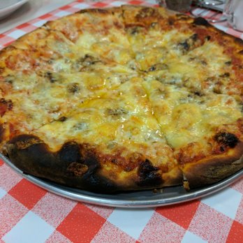 Dagostino Pizza - Mushroom pizza - Pizza Near Me - Montreal, Quebec