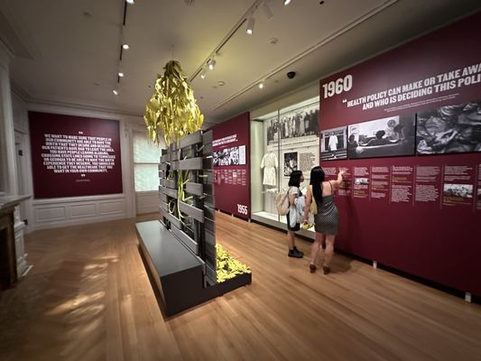 Cooper Hewitt, Smithsonian Design Museum by null