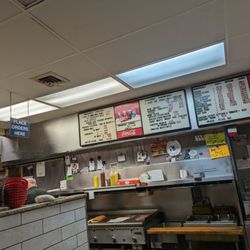 Lou's Sandwich Shop