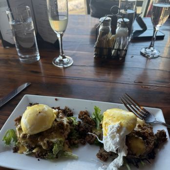 The Creamery Downtown - Fried Green Tomato Benedict - Cafes Near Me - Green Bay, Wisconsin