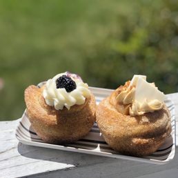 Cruffin