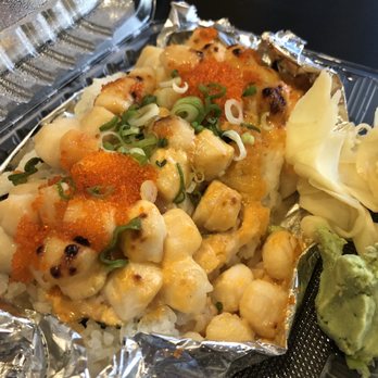 Cha Cha Sushi - Ocean side (scallop baked roll). Scallop wasn't fresh :( - Sushi Bars Near Me - San Jose, California Cha Cha Sushi - Ocean side (scallop baked roll). Scallop wasn't fresh :( - Sushi Bars Near Me - San Jose, California