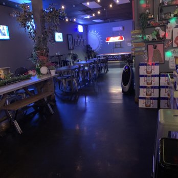 Namu Kitchen and Bar - Inside seating area & pool table - Bars Near Me - El Paso, Texas Namu Kitchen and Bar - Inside seating area & pool table - Bars Near Me - El Paso, Texas