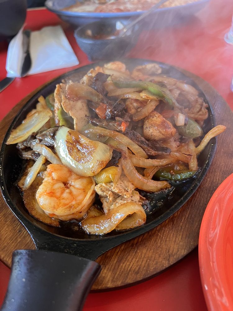 El Paraiso Mexican Grill
