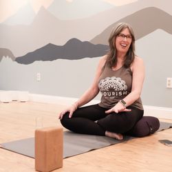 Nourish Body Mind Soul - Lanta Totten C-AIYT, E-RYT500, YACEP