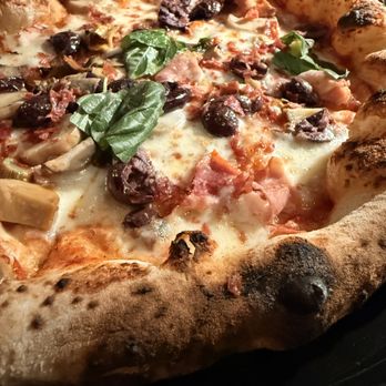 Francesco Martucci - Capricciosa Secondo Martucci pizza al forno - Pizza Near Me - Miami, Florida Francesco Martucci - Capricciosa Secondo Martucci pizza al forno - Pizza Near Me - Miami, Florida