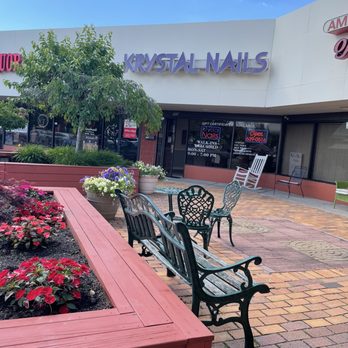 Krystal Nails - Nail Salons Near Me - Buffalo, New York