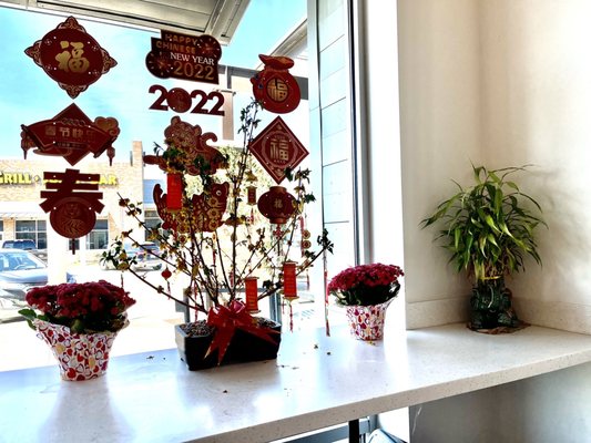 Broth & Basil by null