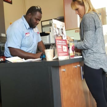 Jiffy Lube - Good service so far I been here twice now on this jiffy - Oil Change Stations Near Me - Tampa, Florida