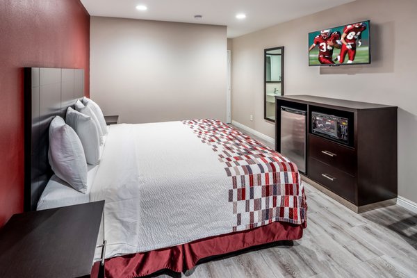 RED ROOF INN - Updated October 2024 - 73 Photos & 42 Reviews - 915 S