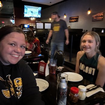 Need Pizza - Pizza Near Me - Cedar Rapids, Iowa