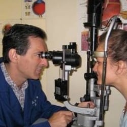 Glen Oaks Family Vision - Dr Vova examines a patient
