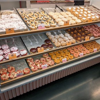 Brammibal's Donuts - 07/04/22 - Donuts Near Me - Berlin, BE