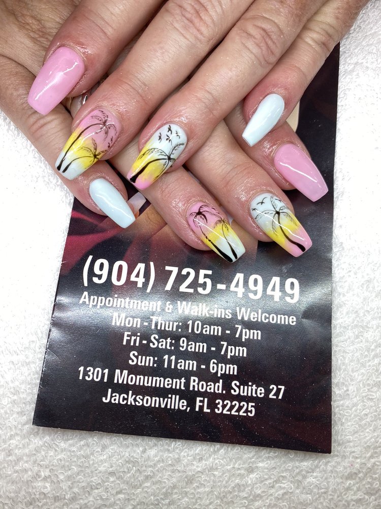 CONNIE’S NAILS Updated July 2024 63 Photos 1301 Monument Rd, Jacksonville, Florida Nail