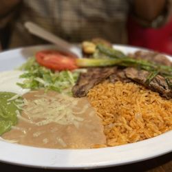 Los Immortales Taqueria - Asada plate