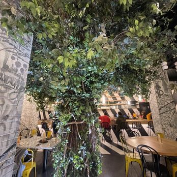 The Place 2 Be - Breakfast & Brunch Near Me - New Haven, Connecticut