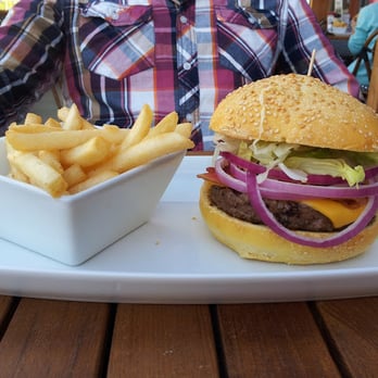 The 3 Brewers - Pubs Near Me - Oakville, Ontario The 3 Brewers - Pubs Near Me - Oakville, Ontario