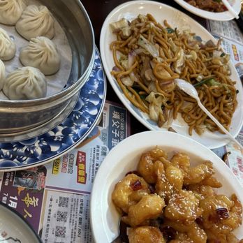 Mama Lu's Dumpling House - Shanghainese Near Me - Arcadia, California