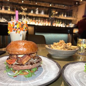 HOLSTEINS - Burgers Near Me - Las Vegas, Nevada