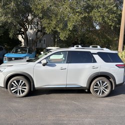 Coastal Chevrolet Cadillac Nissan - Dealer - 2025 Nissan Pathfinder Platinum