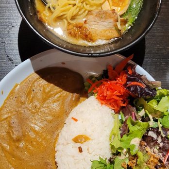 Ramen Melrose - Pork Garlic Lovers Ramen Beef Curry Bowl - Ramen Near Me - Los Angeles, California Ramen Melrose - Pork Garlic Lovers Ramen Beef Curry Bowl - Ramen Near Me - Los Angeles, California