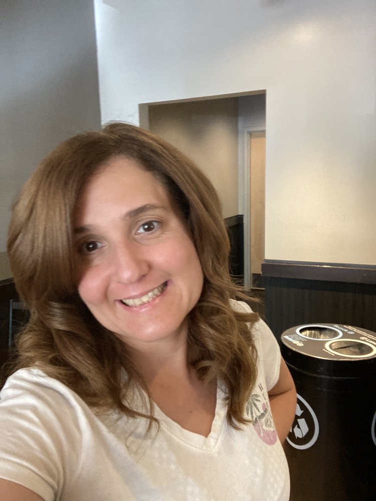 Bonjour Hair Salon Image