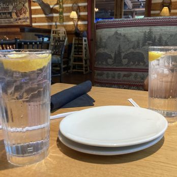 Twin Peaks - Sports Bars Near Me - Scottsdale, Arizona Twin Peaks - Sports Bars Near Me - Scottsdale, Arizona