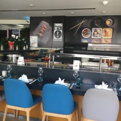 Hai! Sushi - Interior