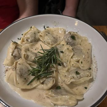 OSTE - TORTELLINI DI CARNE - Italian Near Me - Los Angeles, California