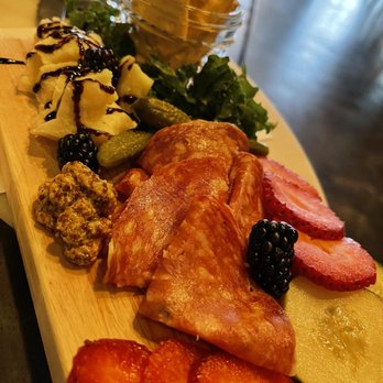 knifebird - Small house board - Wine Bars Near Me - Memphis, Tennessee