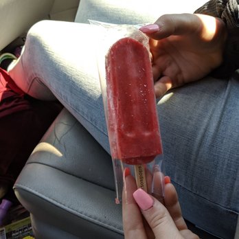 Frios Gourmet Pops - Strawberry popsicle - Ice Cream & Frozen Yogurt Near Me - Chattanooga, Tennessee Frios Gourmet Pops - Strawberry popsicle - Ice Cream & Frozen Yogurt Near Me - Chattanooga, Tennessee