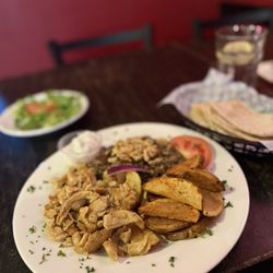 Zayna Mediterranean - Chicken Pilaf Plate