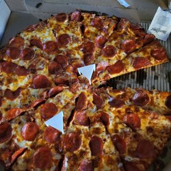 Round Table Pizza - Xtra large pepperoni with Xtra sauce