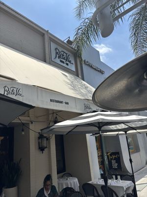 Porta Via Beverly Hills by null