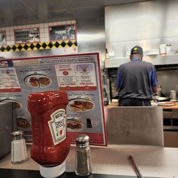 Waffle House - Bar Area - Breakfast & Brunch Near Me - Perry, Georgia Waffle House - Bar Area - Breakfast & Brunch Near Me - Perry, Georgia