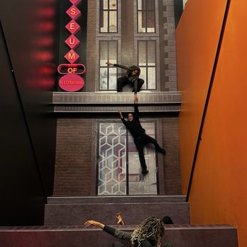 MUSEUM OF ILLUSIONS - LAS VEGAS - Updated July 2025 - 495 Photos & 242