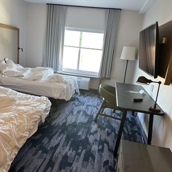 1. Fairfield by Marriott Inn & Suites Louisville Jeffersonville