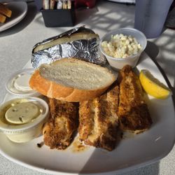 5th Quarter Sports Bar & Grill - Cajun grilled cod