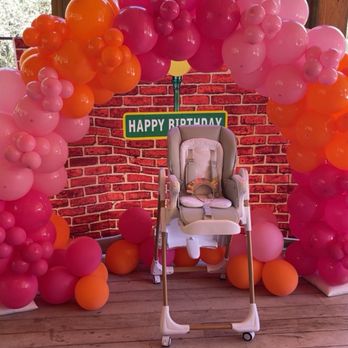 Goddess Balloons - Balloon Arch - Balloon Services Near Me