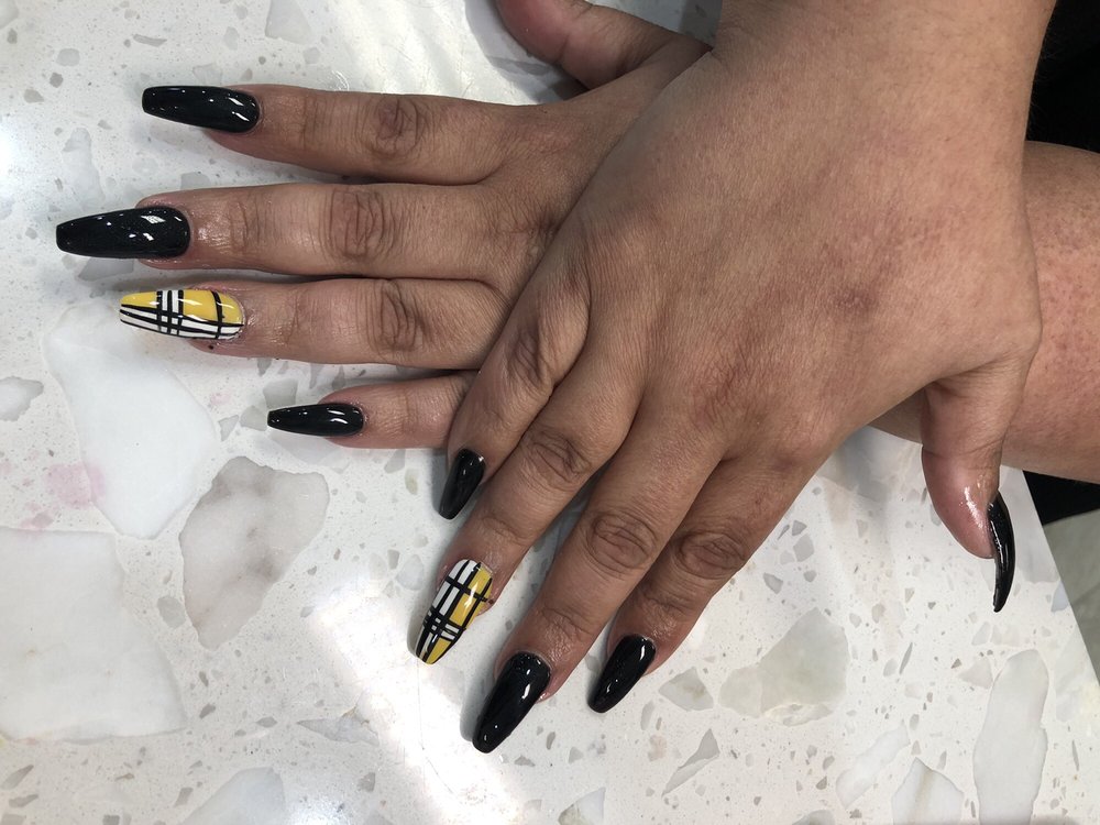 DAN NAILS & SPA 25 Photos & 15 Reviews Nail Salons 3362 W